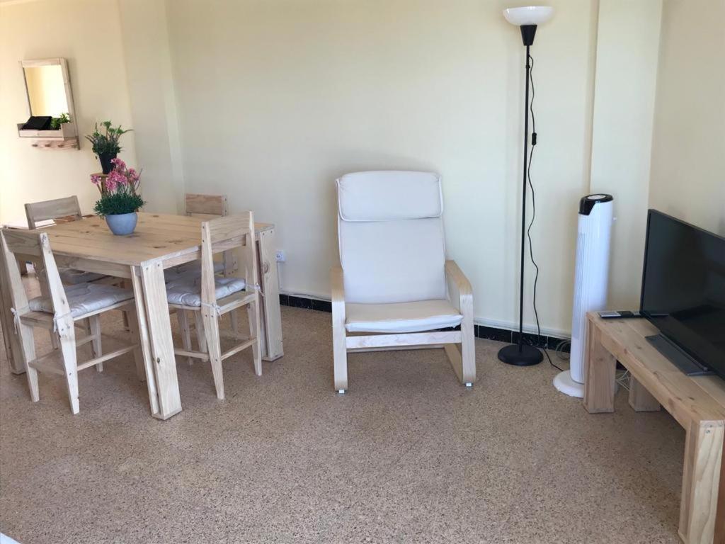 El Faro Apartaments Platja Llarga-Les Salines-Tgn 타라고나 외부 사진